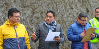 La Prefectura de Chimborazo reafirma su compromiso con el desarrollo de infraestructuras seguras y adecuadas, trabajando de manera coordinada con las diferentes entidades para el bienestar de las comunidades.