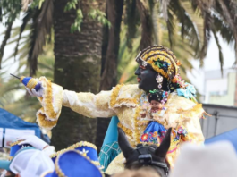 La ciudad de Latacunga se vistió de fiesta y tradición para conmemorar los 204 años de San Vicente Mártir, su patrono. La celebración principal estuvo marcada por la salida de la emblemática comparsa de la Mama Negra, un evento que combinó el colorido, la alegría y el fervor cultural que caracteriza a esta festividad.