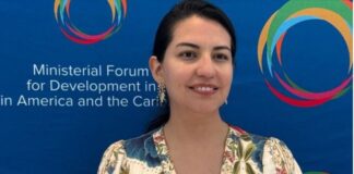 Daniel Noboa ya tiene reemplazo para Verónica Abad. Este lunes 11 de noviembre del 2024, la Presidencia de Ecuador anunció que Sariha Moya ha sido ┬½encargada┬╗ como vicepresidenta, después que el Ministerio del Trabajo, que depende de Noboa, suspendiera por 5 meses de su cargo a Abad, elegida en las urnas.