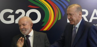 Este ataque ha complicado aún más las negociaciones sobre el contenido final del documento que se discutirá en la cumbre, particularmente en lo que respecta a la guerra desatada por la invasión rusa en febrero de 2022.