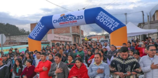 En una ceremonia de desarrollo, cultura y tradición, la Prefectura de Chimborazo, liderada por Hermel Tayupanda, Prefecto de Chimborazo, inauguró este 8 de diciembre el adoquinado en los barrios Jerusalén y Mirador Alto, ubicados en la parroquia Licán del cantón Riobamba.