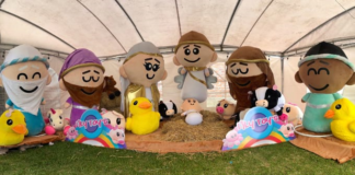Ambato se ha convertido en el epicentro de la ternura navideña con la inauguración del nacimiento de peluches más grande del país, organizado por Lily Toys. Este evento único, que comenzó el 19 de diciembre y se extenderá hasta el 22, tiene lugar en Izamba, en las calles Napoleón Tacoamán y José Villalba.┬á