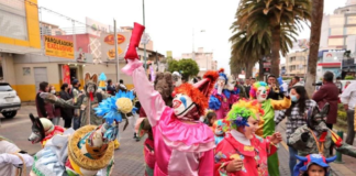 Este 6 de enero de 2025 en la ciudad de Riobamba se vivió un ambiente lleno de color, tradición y calidez, con el emblemático Pase del Niño Rey de Reyes del Barrio Santa Rosa, una celebración que reúne a cientos de fieles y turistas en una de las festividades más importantes de la región.┬á