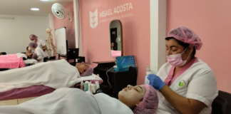 Todos los domingos del mes de enero del 2025, la carrera de Estética Integral del Instituto Universitario Misael Acosta Solís, se encuentra organizando la “Campaña Gratuita Salud y Belleza” en las instalaciones de la institución, ubicada en las calles Loja y Buenos Aires, dirigida a la ciudadanía en general totalmente gratis.
