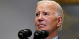 El gobierno de Joe Biden anunció su intención de eliminar a Cuba de la lista de Estados patrocinadores del terrorismo, una designación que afecta la economía de la isla debido a las sanciones que impone.