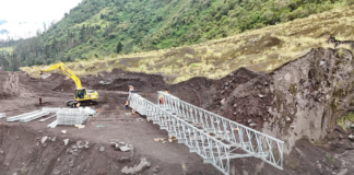 La vía Bilbao ÔÇô Penipe, en de la provincia de Chimborazo, está experimentando una transformación.