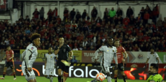 El inicio del Deportivo Cuenca en la temporada 2025 de la LigaPro no podía ser mejor. Los morlacos han arrancado con una doble fecha de victoria. El equipo dirigido por Gabriel del Valle derrotó por 2-0 a Aucas en el estadio Alejandro Serrano Aguilar, sumando así seis puntos de seis posibles y ubicándose en la parte alta de la tabla.