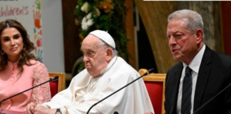 El Papa Francisco, hospitalizado en el hospital Gemelli, permanece en estado “crítico” tras sufrir este sábado 22 de febrero de 2025 una crisis respiratoria, por lo que se le tuvo que suministrar oxígeno.