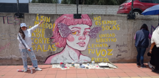 La artista chimboracense Morelia Flores, tiene 23 años y trabaja como ilustrador independiente.