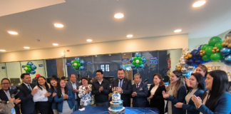 Con orgullo y gratitud, la Cooperativa de Ahorro y Crédito Riobamba Ltda. celebró el pasado 17 de marzo el 23┬║ aniversario de su oficina en Guano, consolidando más de dos décadas de compromiso con la comunidad y el desarrollo financiero de la capital artesanal del Ecuador.