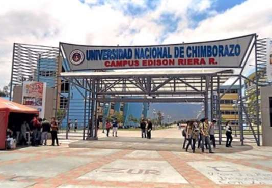 La Universidad Nacional de Chimborazo (Unach) ha vuelto a destacar en el Scimago Institutions Rankings (SIR), posicionándose en el puesto 10 de 27 universidades ecuatorianas.