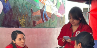 La mañana del 16 de abril, Guamote fue escenario de un acto de solidaridad que puede salvar vidas, en los exteriores del Centro de Salud del cantón se desarrolló una campaña de donación de sangre organizada en conjunto con la Cruz Roja Ecuatoriana.