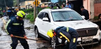 La tarde del 7 de abril, el fuerte temporal azotó el cantón Guamote, ubicado en la provincia de Chimborazo, causando severos inconvenientes a los habitantes de la zona.