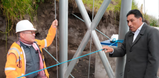 En una jornada dedicada al impulso del sector agrícola, el prefecto de Chimborazo, Hermel Tayupanda, llevó a cabo el pasado viernes una visita técnica para fiscalizar el avance del Sistema de Riego Cahuají Bajo - Trigoloma, ubicado en la parroquia Guanando, en el cantón Guano.
