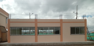 El Municipio de Riobamba realizará la entrega oficial del Centro de Capacitación en la comunidad Amula Shihuilquis, de la parroquia de Cacha. Esta infraestructura tiene como finalidad ofrecer un espacio físico para el desarrollo de actividades formativas, técnicas y comunitarias dirigidas a distintos grupos etarios del sector.