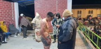 En la Casa Comunal de Toallo, de la parroquia El Quinche en Ambato, los comuneros atraparon a un hombre acusado de haber irrumpido violentamente en las instalaciones de la Junta de Aguas, donde no solo intentó robar, sino que también hirió con un machete a uno de los dirigentes locales.