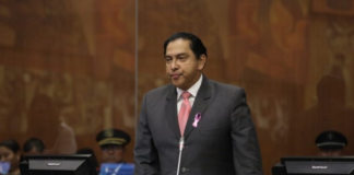 El expresidente Lucio Gutiérrez propuso este 21 de abril de 2025, que el gobierno de Daniel Noboa debe implementar una estrategia de ÔÇÿdescorreizaciónÔÇÿ en todas las instituciones del Estado para asegurar estabilidad y efectividad en su mandato.