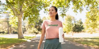 En la actualidad, cada vez más mujeres desafían el paso del tiempo con una apariencia fresca, radiante y juvenil. Pero┬┐de qué depende?
