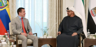 El presidente de Ecuador, Daniel Noboa, mantuvo un encuentro con Mohamed bin Zayed Al Nahyan, presidente de Emiratos ├ürabes Unidos, en el Palacio Al Shati, en Abu Dabi, este 30 de abril de 2025.