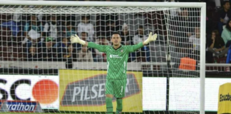 Gonzalo Valle, el arquero ecuatoriano, nacido en Riobamba, fue el factor decisivo para que Liga Deportiva Universitaria de Quito saliera con una valiosa victoria por 3-2 ante Deportivo Táchira, un resultado que los coloca en la cima del Grupo C.