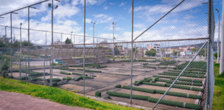 Con el objetivo de recuperar espacios públicos seguros y funcionales, el Municipio de Riobamba ha iniciado una intervención estructural y eléctrica en varias zonas del Parque Sesquicentenario. Esta iniciativa responde al deterioro progresivo del lugar, agravado por actos vandálicos y la falta de mantenimiento de la infraestructura básica.