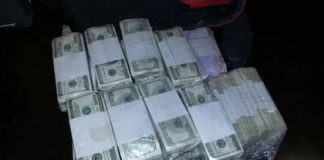 Una condena de 24 meses de prisión fue dictada contra Wilson S. N. y César C. M., quienes aceptaron su responsabilidad en el delito de enriquecimiento privado no justificado tras ser sorprendidos con 278.800 dólares en efectivo, sin poder acreditar el origen legal del dinero. Ambos se acogieron al procedimiento abreviado, lo que redujo la pena impuesta.