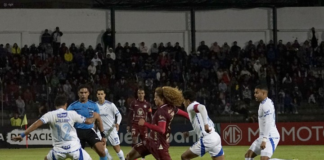 El club ambateño empató 1-1 ante Cruzeiro, uno de los grandes históricos del continente, y dio un paso hacia la clasificación a los octavos de final del certamen continental. Sin duda el “Ponchito” se ha ganado el respeto en el escenario internacional.