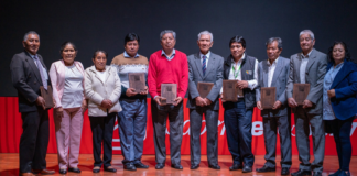 Con el estreno de dos obras audiovisuales, la Escuela Superior Politécnica de Chimborazo (ESPOCH) reafirmó su compromiso con la preservación del patrimonio cultural de Guano, con la participación de autoridades académicas, representantes comunitarios y del sector público, estudiantes y docentes.