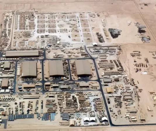 La tensión en Medio Oriente escaló aún más este lunes tras el anuncio de la Guardia Revolucionaria de Irán sobre el inicio de una operación militar dirigida contra bases estadounidenses en Qatar e Irak. Esta acción fue presentada como una represalia directa a los recientes ataques de Estados Unidos contra instalaciones nucleares en territorio iraní.