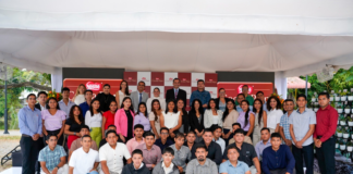 Nestlé Ecuador, en alianza con la Escuela Superior Politécnica del Litoral (ESPOL), presentó “Herederos en el Campo”, un programa de formación técnica y liderazgo, dirigido a jóvenes de zonas rurales, como parte del compromiso conjunto de ambas instituciones por transformar el agro en un motor de desarrollo inclusivo y sostenible.