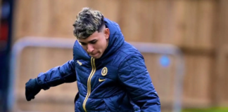 La ausencia de Kendry Páez en la lista del Chelsea para disputar el Mundial de Clubes 2025, ha generado interrogantes y reacciones encontradas entre los seguidores del joven ecuatoriano, que sigue siendo una de las grandes promesas del fútbol sudamericano.