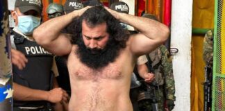 Adolfo Macías Villamar, alias ÔÇÿFitoÔÇÖ, uno de los delincuentes más buscados del país y líder del grupo criminal Los Choneros, fue capturado este miércoles en la provincia de Manabí, tras permanecer prófugo durante 503 días.