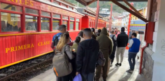 Este sábado 5 de julio, se reactivó oficialmente la operación del Tren Alausí ÔÇô Nariz del Diablo, considerado por muchos como la ruta ferroviaria más difícil del mundo, y uno de los recorridos turísticos más emblemáticos del Ecuador.