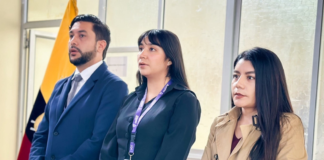 SALUD. El Hospital Geriátrico Bolívar Arg├╝ello, referente en atención especializada para adultos mayores en la provincia de Chimborazo, dio la bienvenida a su nuevo director, Carlos Arg├╝ello, médico de destacada trayectoria y con una maestría en Salud Pública con mención en Atención Integral en Urgencias y Emergencias, que asumió formalmente las riendas de esta institución.