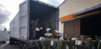 El Ejército Ecuatoriano, a través de la Brigada de Caballería Blindada N.┬║ 11 "Galápagos", ha iniciado una operación humanitaria para trasladar asistencia a la provincia de Zamora Chinchipe, una de las regiones más afectadas por las emergencias recientes. La movilización de los recursos comenzó el 5 de julio de 2025, desde la Bodega Nacional Estratégica de Gestión de Riesgos en Riobamba.