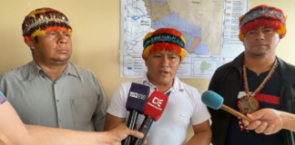 Dirigentes de la Federación Shuar de Pastaza (FENASH) y del Gobierno Parroquial de Simón Bolívar anunciaron una movilización hacia las instalaciones de la Circunscripción Territorial de Pastaza (CTEA) en protesta por la negativa de la institución a firmar el convenio para la ejecución del asfaltado de la vía KumayÔÇôSan José.