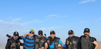 El club de motociclistas Los Taitas ÔÇô Ecuador, regresó a Riobamba, tras completar un recorrido que tuvo como destino la triple frontera entre Perú, Bolivia y Chile. Ocho integrantes del grupo culminaron la travesía, un hecho inédito para esta agrupación con sede en la capital chimboracense.