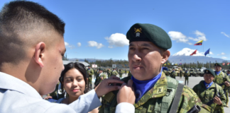 En un acto lleno de solemnidad y profundo significado institucional, el personal militar profesional de la Brigada de Caballería Blindada N.┬║ 11 “Galápagos” fue ascendido al grado inmediato superior. La ceremonia se llevó a cabo con la presencia de autoridades provinciales, mandos militares y familiares de los uniformados.