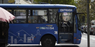La Asociación de Municipalidades del Ecuador (AME) advirtió este 16 de septiembre de 2025 que el costo del pasaje urbano sí se incrementará como consecuencia de la eliminación del subsidio al diésel, una vez que concluyan las compensaciones económicas del Gobierno, previstas entre ocho y 12 meses.