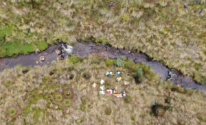 El gobernador de Azuay, Xavier Bermúdez, aclaró la decisión del Gobierno de Ecuador de iniciar el trámite para la suspensión de la licencia minera del proyecto minero Loma Larga, ubicado en Quimsacocha.