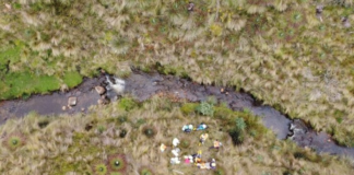 El gobernador de Azuay, Xavier Bermúdez, aclaró la decisión del Gobierno de Ecuador de iniciar el trámite para la suspensión de la licencia minera del proyecto minero Loma Larga, ubicado en Quimsacocha.