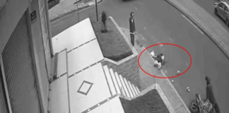 Una adolescente de 17 años fue atropellada por una motocicleta en la avenida La Prensa, al norte de Riobamba. Tras el impacto, quedó inconsciente sobre el pavimento durante varios minutos, mientras testigos y vecinos del sector intentaban auxiliarla. El accidente ocurrió la mañana del 8 de septiembre.