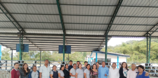 La Unidad Educativa ├ülvaro Valladares vivió una jornada especial dedicada a la promoción de la lectura, en un evento que reunió a seis reconocidos poetas de los Talleres Literarios de Pastaza.