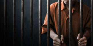 La justicia dictó una de las sentencias más severas en materia de violencia sexual en la provincia. Un sujeto del sector San Nicolás de Pallatanga, fue condenado a 29 años y 4 meses de prisión, pena máxima agravada, tras ser declarado culpable de la presunta violación de una adolescente con un 66 % de discapacidad intelectual.