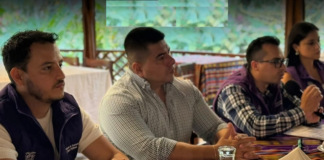 Los representantes de los gremios de transporte de Pastaza participaron en una reunión de trabajo con delegados del Ministerio de Infraestructura y Transporte y de la Agencia Nacional de Tránsito (ANT), en la que se socializó el proceso de registro y acceso a los incentivos productivos para el sector, como parte de las medidas adoptadas por el Gobierno tras la eliminación del subsidio al diésel.
