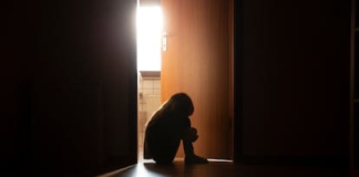 Condenado a 17 años de cárcel por abusar sexualmente de su hijo en Guano