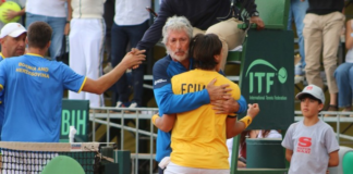 Andrés Andrade, actual número 338 del ranking mundial, derrotó por 1-6, 6-3 y 6-2 a Andrej Nedic, sellando el triunfo de Ecuador sobre Bosnia & Herzegovina en la Copa Davis. ┬áLa victoria permite al equipo tricolor avanzar a los Qualifiers de la Fase Final 2026, una instancia que ubica al país en la antesala de la élite del tenis mundial, lo ocurrido en el Club Rancho San Francisco tuvo un aire épico.