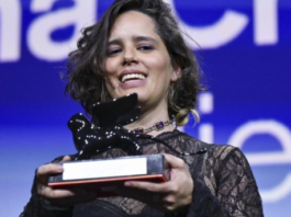 La película 'Hiedra', de la cineasta ecuatoriana Ana Cristina Barragán, fue distinguida este sábado con el premio al Mejor Guion en la 82 edición del Festival de Venecia, según anunció el jurado de la sección Horizontes.