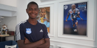 El Clásico del Astillero del pasado fin de semana dejó la dura goleada de Barcelona SC (0-4) sobre Emelec y también destapó una polémica que involucra a uno de los jóvenes talentos eléctricos, Diogo Bag├╝í estuvo ausente en la titularidad, tras haber sido estelar en los últimos 22 partidos de LigaPro.