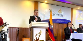 El lunes 01 de septiembre del 2025 a partir de las 09H00 en el Salón Auditorio institucional, la Unidad Educativa Cristiana “NAZARENO”, realizó el acto de inauguración del Año Lectivo 2025 ÔÇô 2026 junto a autoridades, docentes, padres de familia, estudiantes y ciudadanía en general.